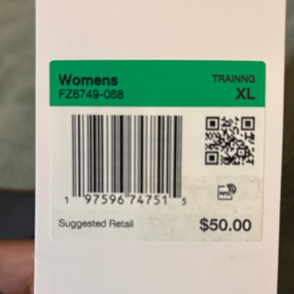 Nike Dri- Fit Convertible Light-Support Sports Bra - Picture 4 of 4